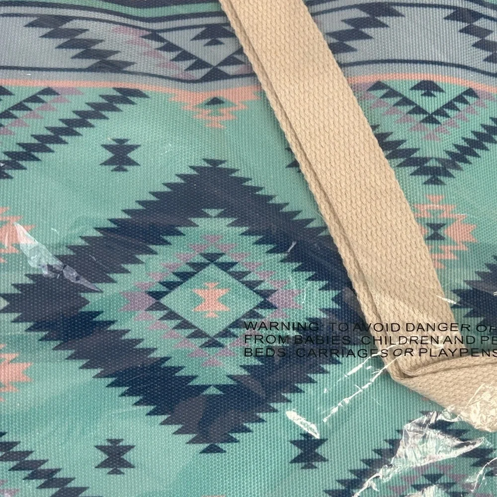 🩵New Ruggine Bohemian Ethnic Print Tote Bag And Matching Wristlet🩵
